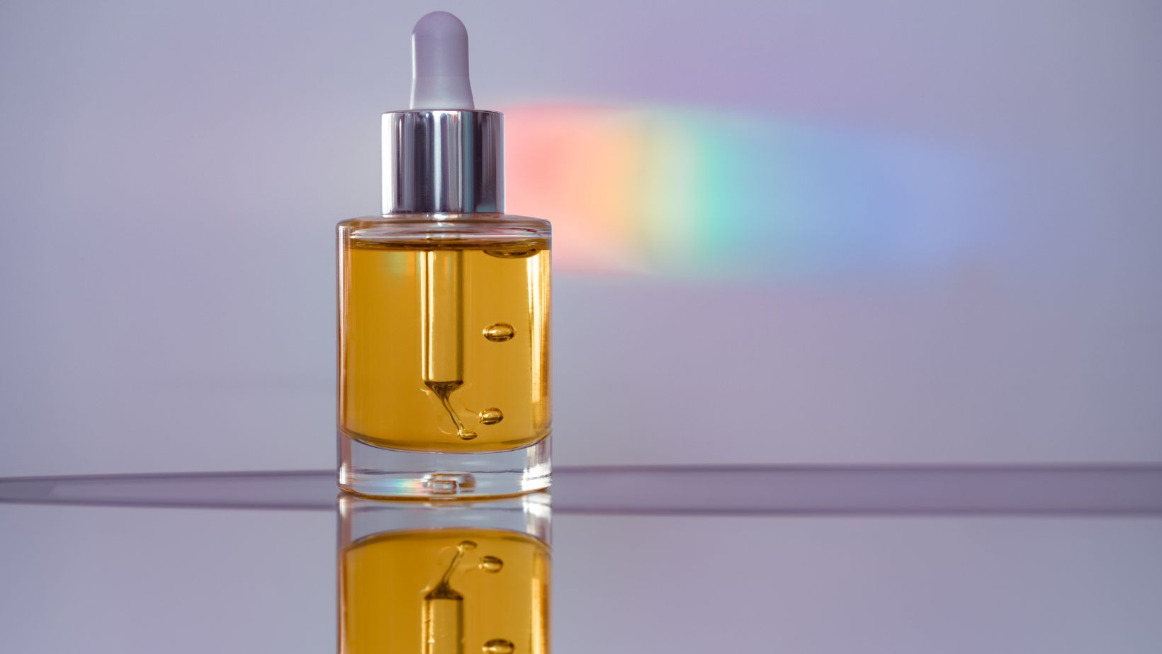 4 Different Types of Facial Oil to Try for an Instant Glow